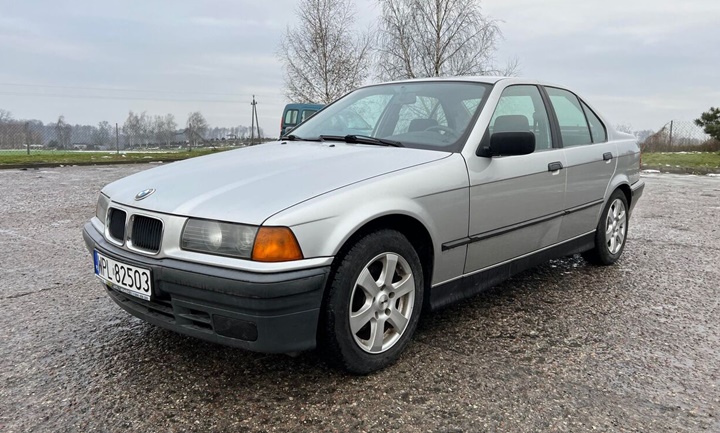 1991-1998 BMW 318i