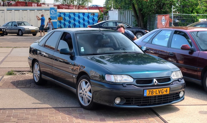 1992-1996 Renault Safrane 3.0i Biturbo 4×4