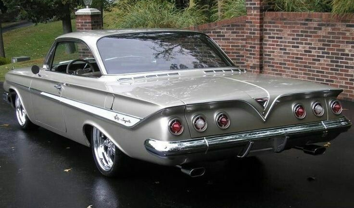 1961 Chevrolet Impala Sport Coupe 409