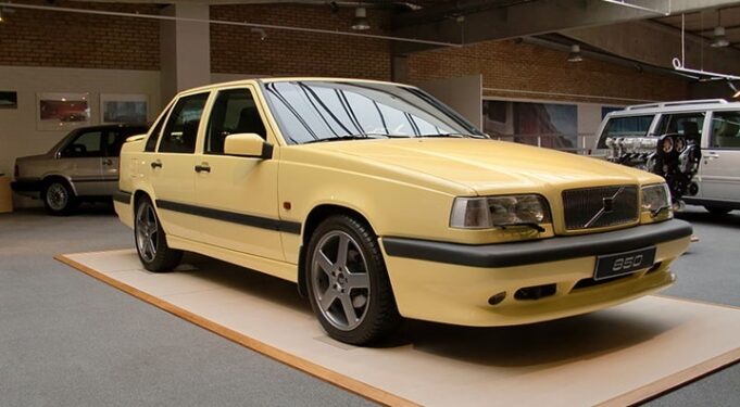 ArabaTeknikBilgi-Volvo-850-T5