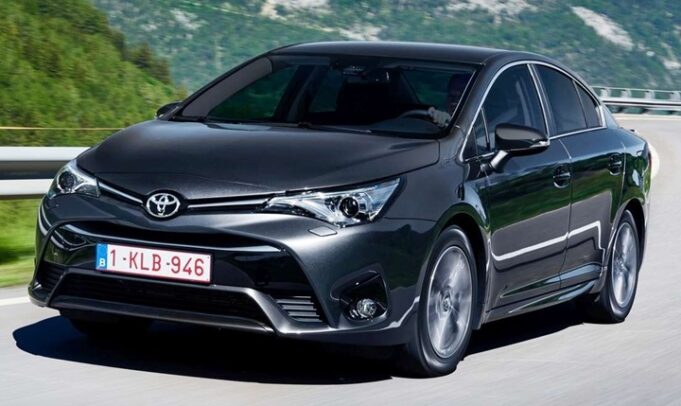 ArabaTeknikBilgi-2015-Toyota-Avensis