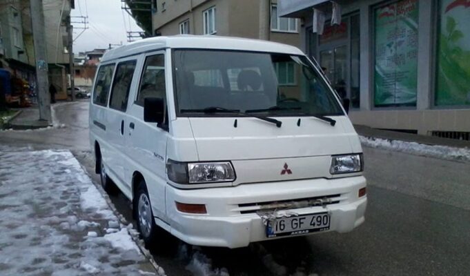 ArabaTeknikBilgi-1987-2002-Mitsubishi-L-300-Camli-Van