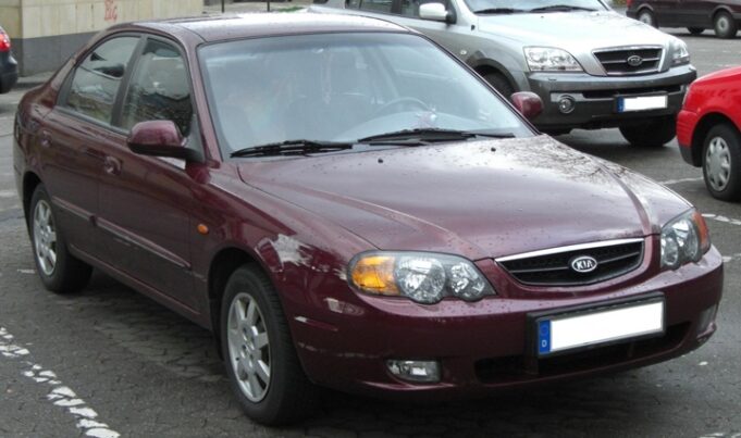 ArabaTeknikBilgi-1997-2004-Kia-Shuma