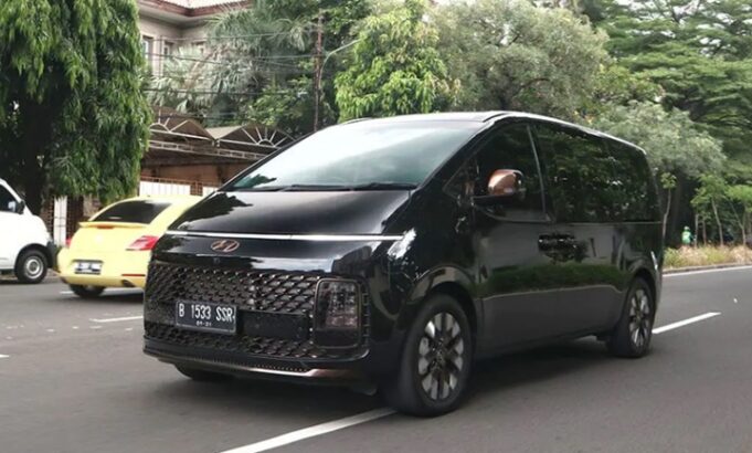 ArabaTeknikBilgi-2022-Hyundai-Staria-2.2-CRDi-2WD