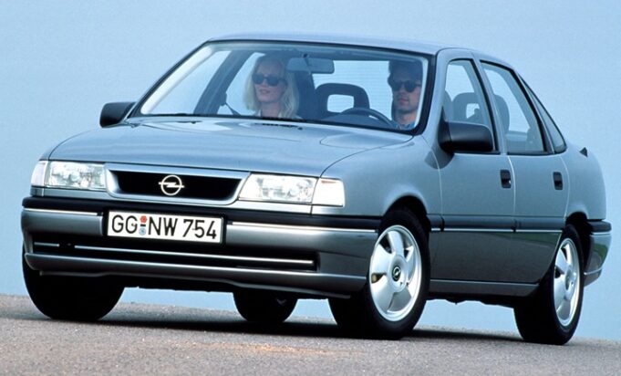 ArabaTeknikBilgi-opel-vectra-a