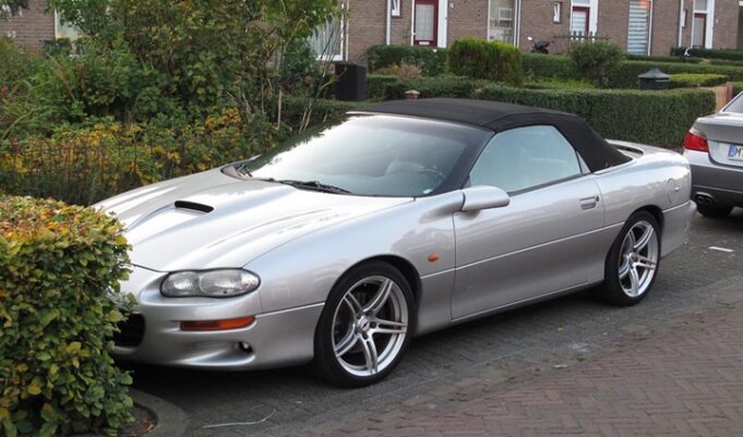 ArabaTeknikBilgi-1998-2002-Chevrolet-Camaro-Convertible