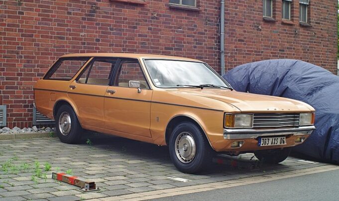 ArabaTeknikBilgi-1972-1977-Ford-Granada-Turnier