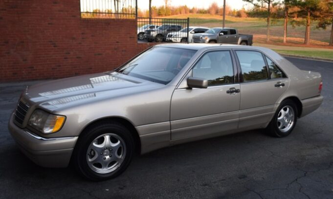 Araba-Teknik-Bilgi-1996-Mercedes-Benz-S-320L