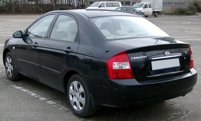 ArabaTeknikBilgi-2004-2006-Kia-Cerato