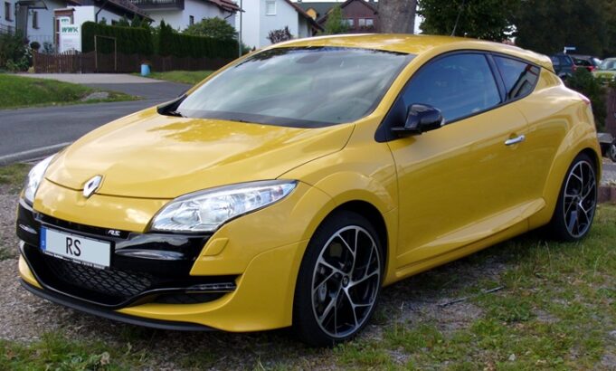 ArabaTeknikBilgi-2009-2012-Renault-Megane-2.0-RS