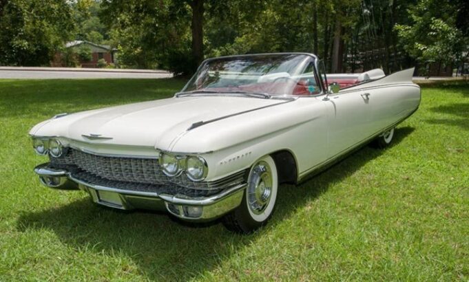 ArabaTeknikBilgi-1960-Cadillac-Eldorado-Biarritz-Convertible
