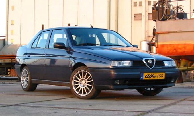 ArabaTeknikBilgi-AlfaRomeo-155