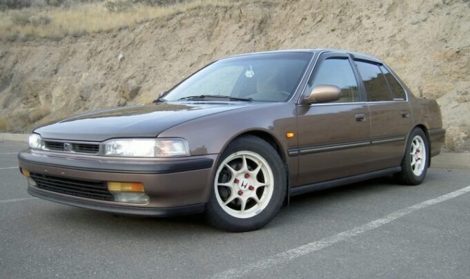 ArabaTeknikBilgi-1990-1993-Honda-Accord-2.0i